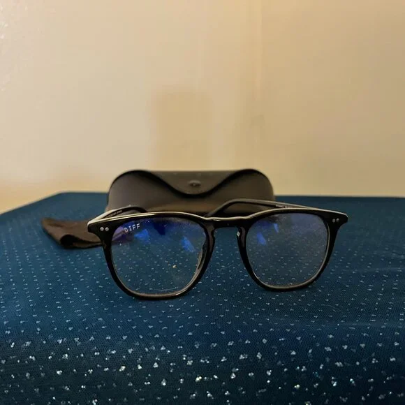 Diff Eyewear MAXWELL - BLACK + BLUE LIGHT TECHNOLOGY - Picture 4 of 6